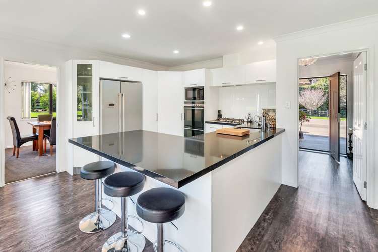 29 Awaroa Stream Drive Waiuku_3