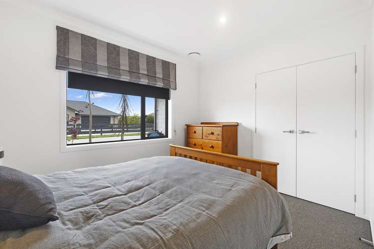 61 Baxter Michael Crescent Cambridge_14