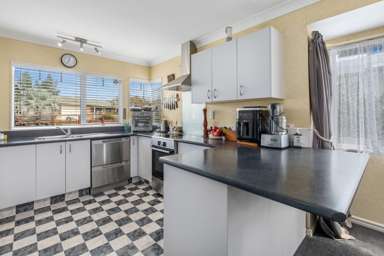 52 Stephens Place_2