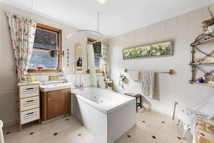 874 Palmerston-Dunback Road Inch Valley_33