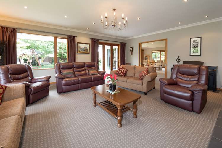 17 Country Place Allenton_9