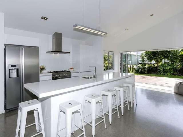 66 The Crescent Waihi Beach_2