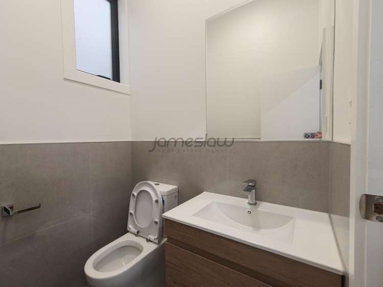 Ground Floor/47 St George Street Papatoetoe_9