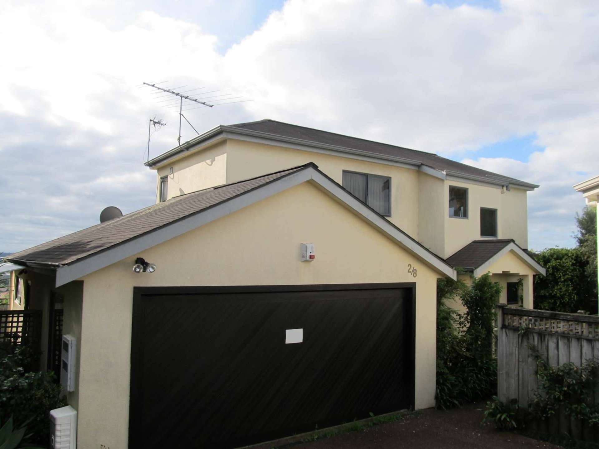 2/8 Sunset Road Unsworth Heights_0