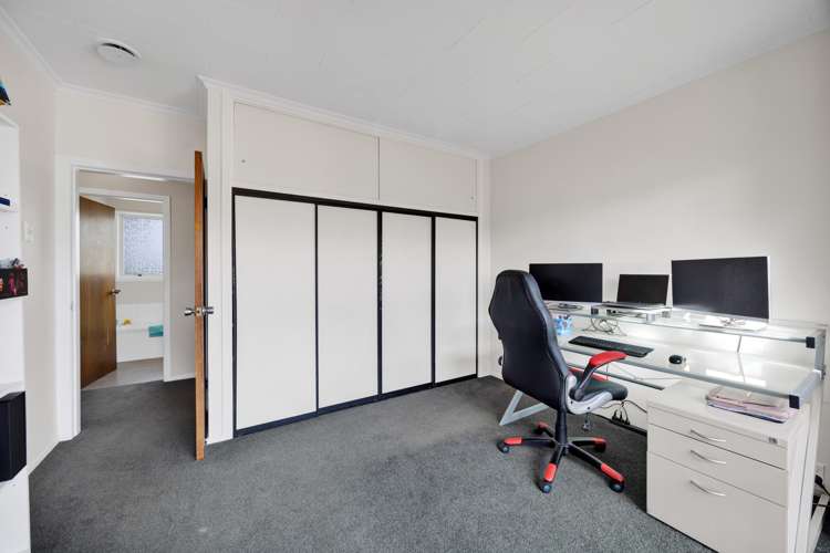 191 Seaview Road Westown_8