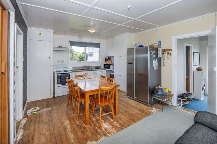 102 Amopo Street Kawhia_6