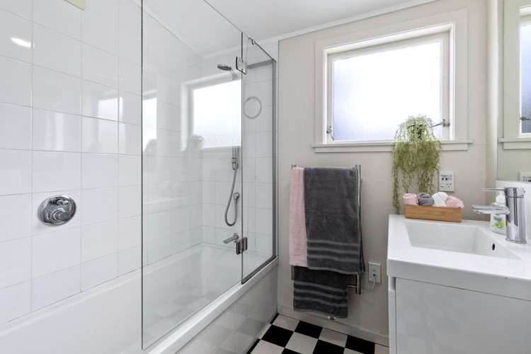 3 Ozone Road Stanmore Bay_14