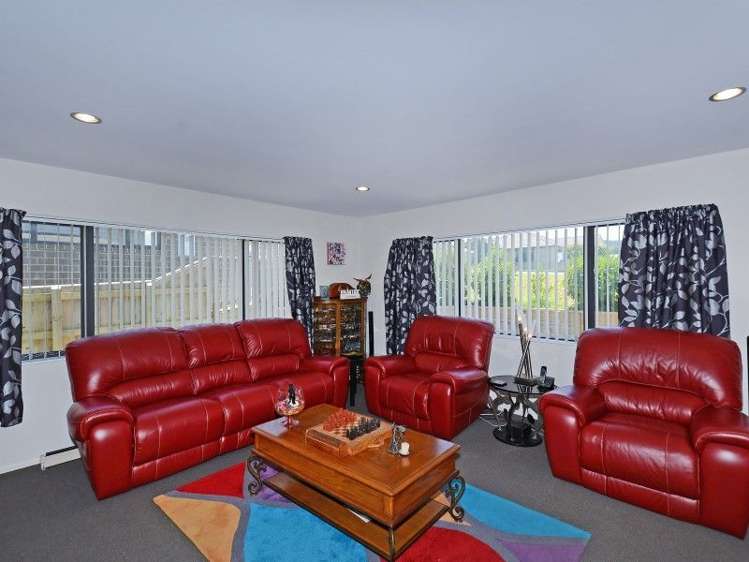 124 Kirton Drive Riverstone Terraces_8