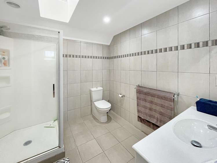 126 John F Kennedy Drive Milson_9
