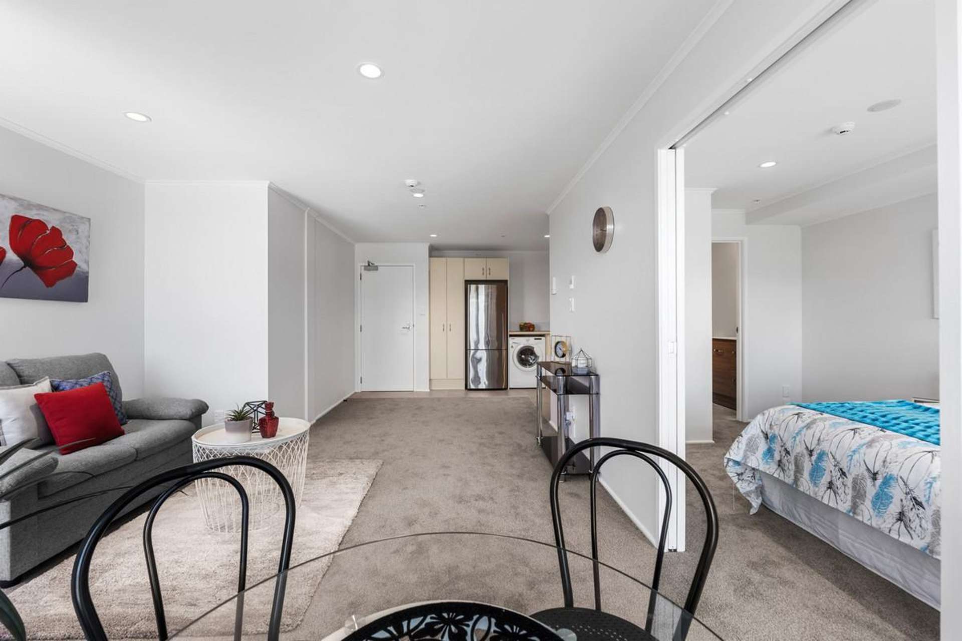 1e/30 Westward Ho Glen Eden_0