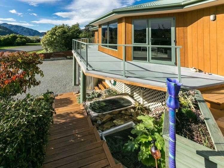 754 Queen Charlotte Drive Havelock_13