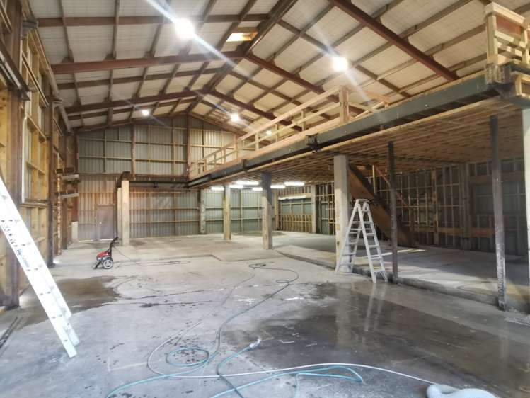 Unit A/2-30 Mill Road Helensville_5