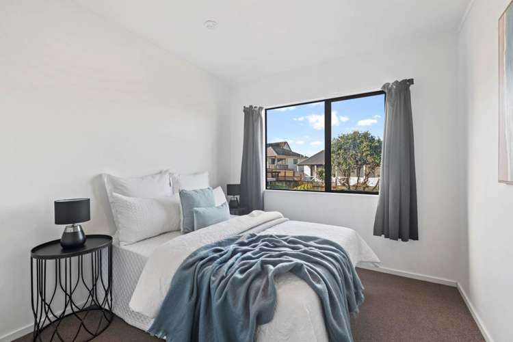 1/87 Athena Drive Totara Vale_11