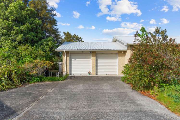 1 Skipage Grove Featherston_16