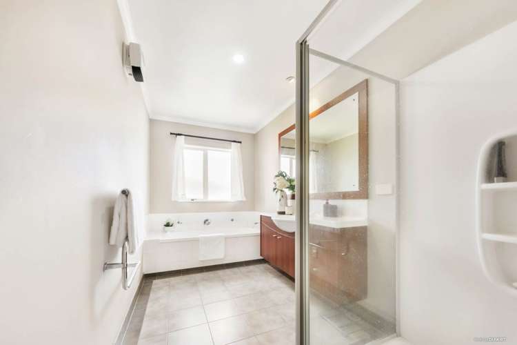 3 Bridgefield Crescent Flat Bush_13