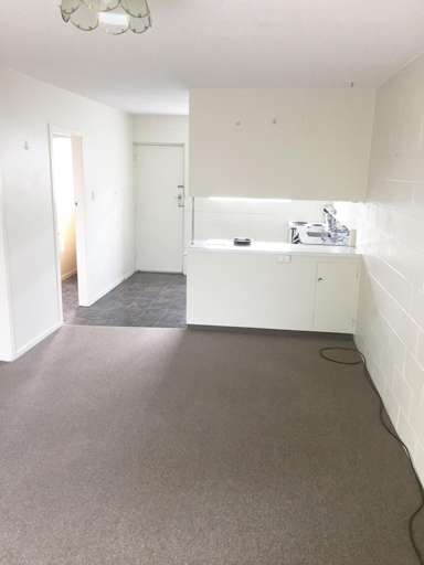 8/11 Stanley Street_1