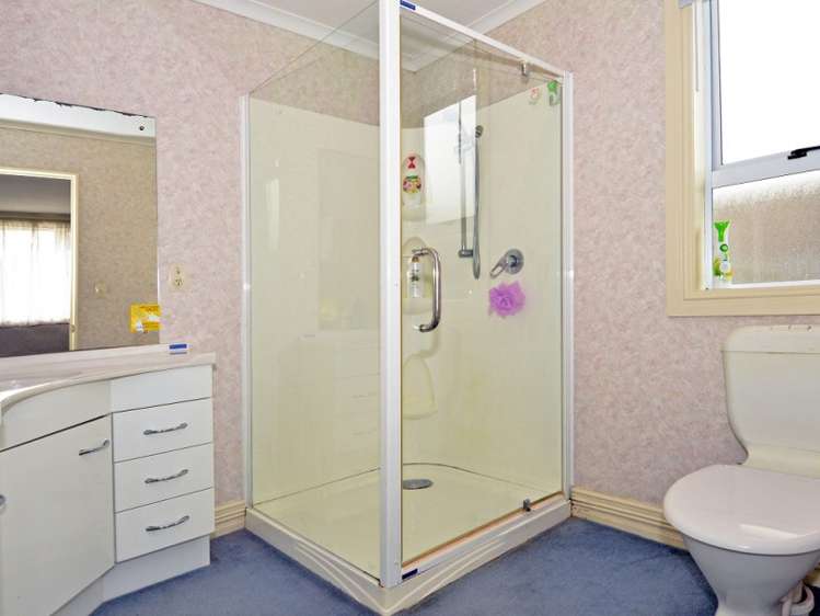 34 Easther Crescent Kew_7