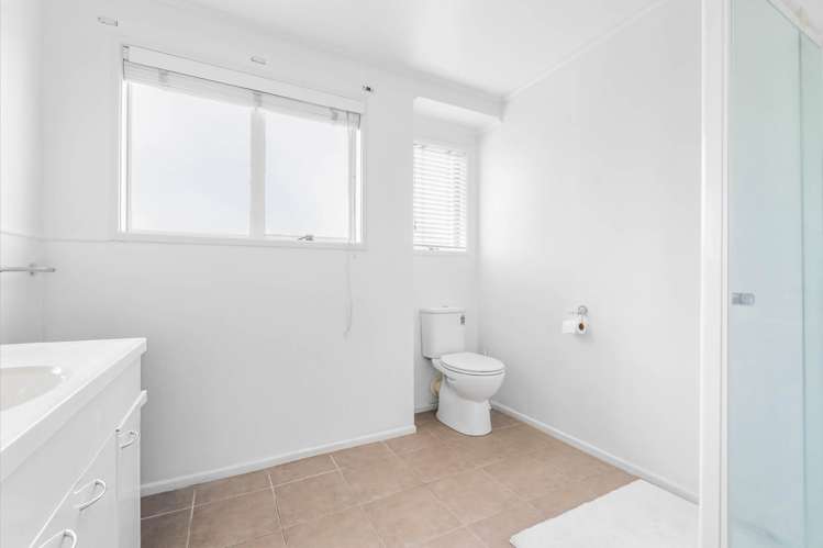 2/3 Edwin Freeman Place Ranui_9