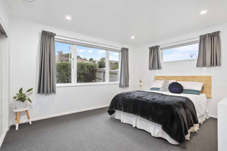 5 Castaing Crescent Te Atatu South_11