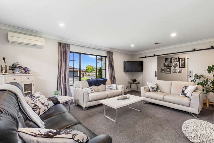 15 Bellshill Close Wattle Downs_2