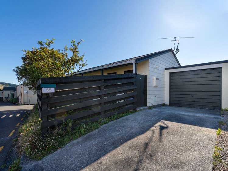 55 Beazley Avenue Paparangi_22