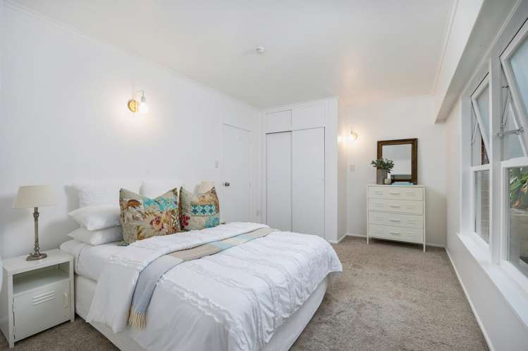 31 Kitenui Avenue Mount Albert_17