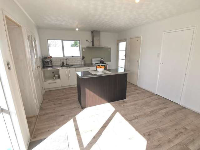 18 LEAVER PLACE Weymouth_3