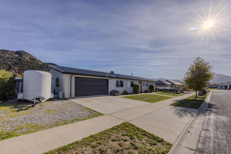 4 Kingfisher Crescent Albert Town_28