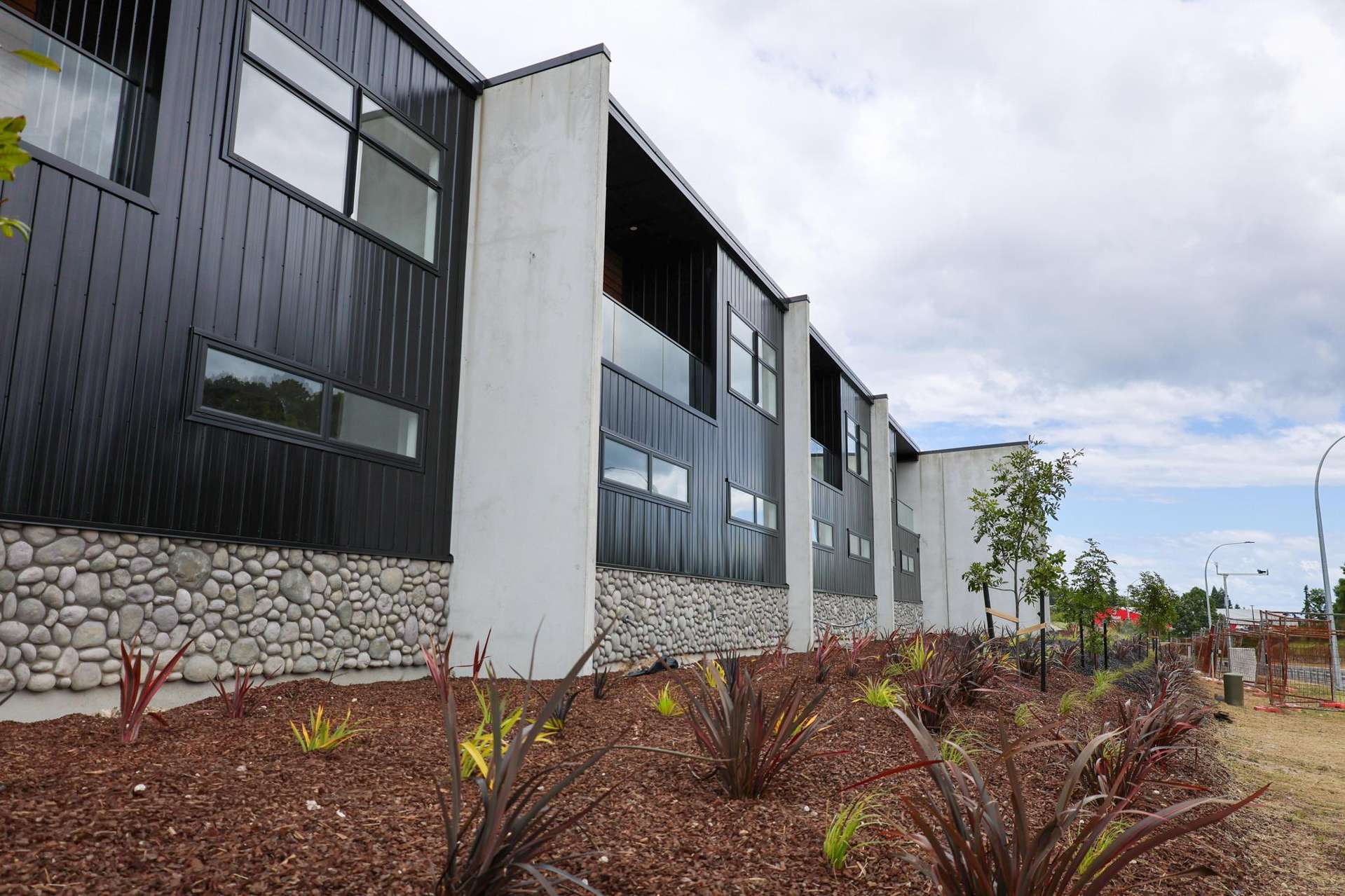 14/15 Keehan Drive Hilltop_0