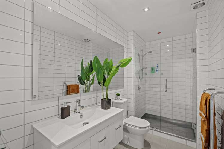 29e Geraldine Street Edgeware_10