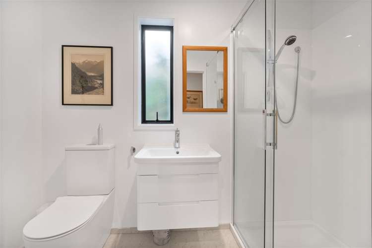 1/124 Leinster Road Merivale_7