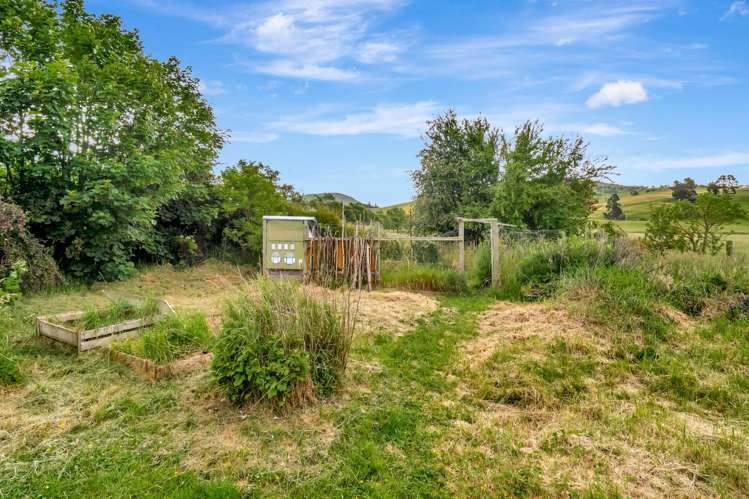 111 Main Road Waikouaiti_15