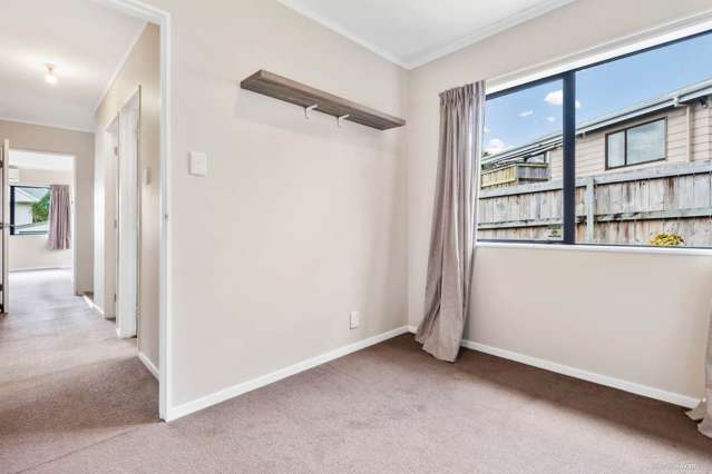 3/7 Duncan Avenue Te Atatu South_3