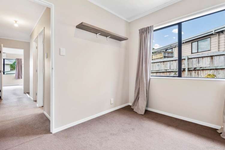 3/7 Duncan Avenue Te Atatu South_3