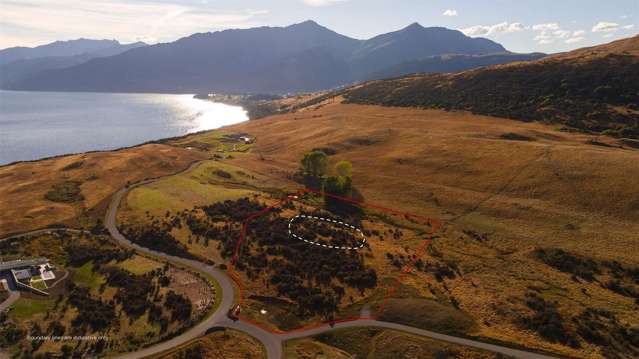 Prestigious elevated landholding at Jack’s Point