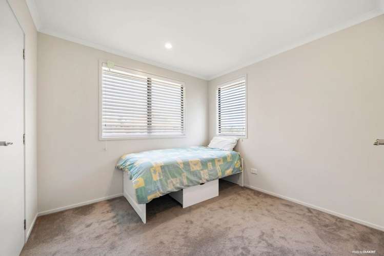 42 Greenbough Lane Greenhithe_11