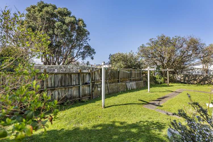 3/139 Queens Drive Lyall Bay_8