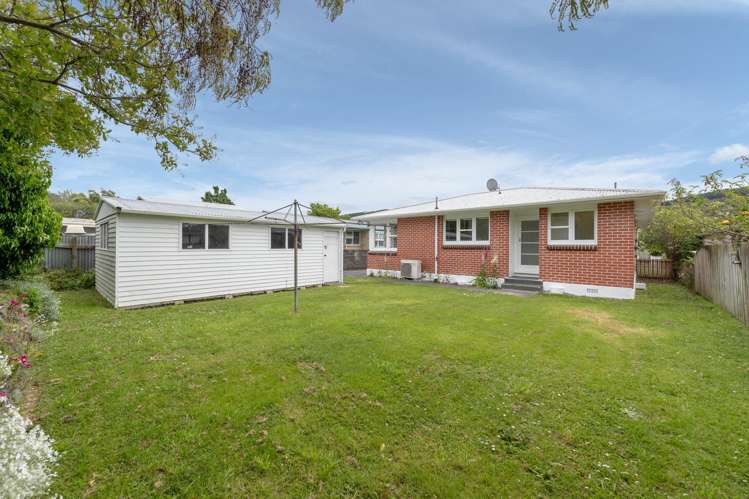 6 Ruru Crescent Heretaunga_15