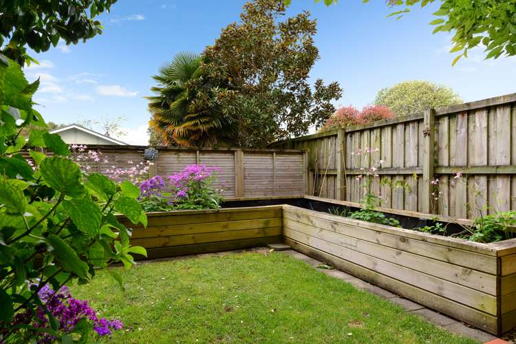 6 Tamihana Avenue Fairfield_23