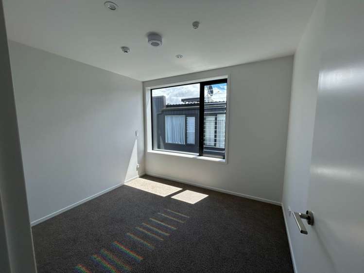 6/3 Treasure Lane Te Atatu South_8