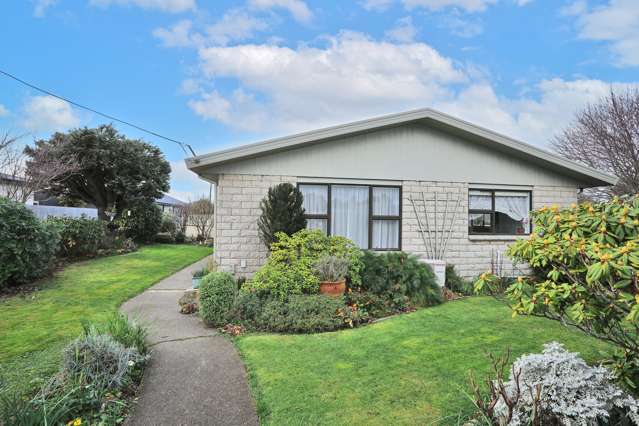 387 North Road Waikiwi_1