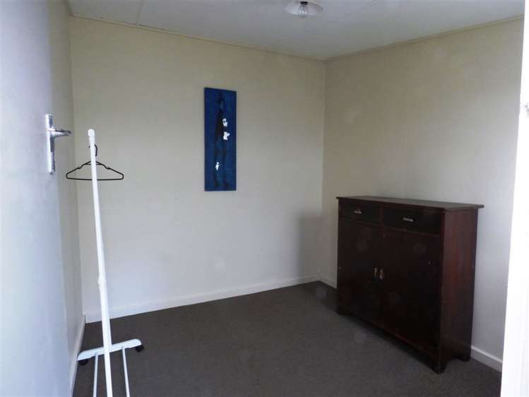 1 Rata Street Kaka Point_8