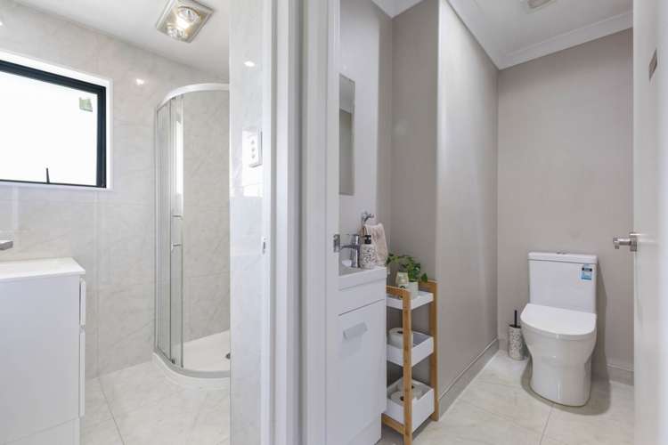 87 Naylors Drive Mangere_19