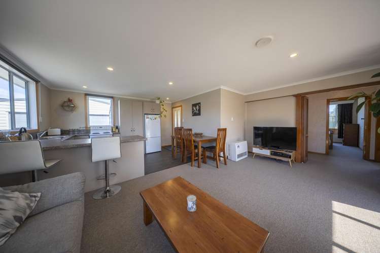 22 Freestone Place Manapouri_6