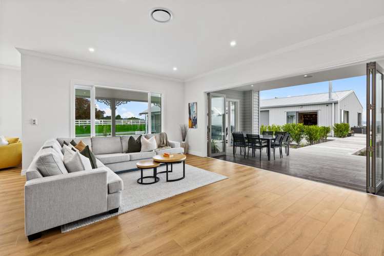 21 Diamond Lane Riverhead_15