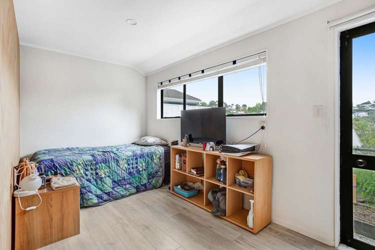 2/9 Eastwood Rise Browns Bay_14