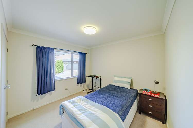 15 Portland Place Poraiti_10