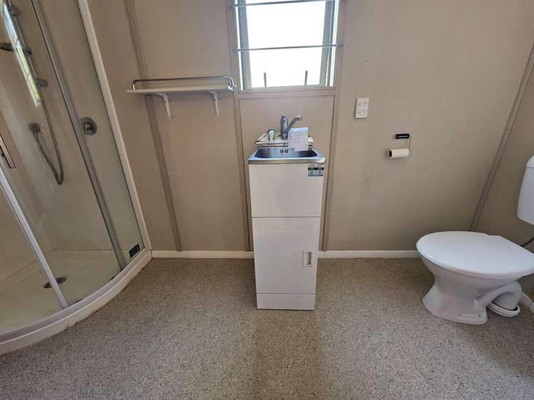 196 Bath Street Levin_15