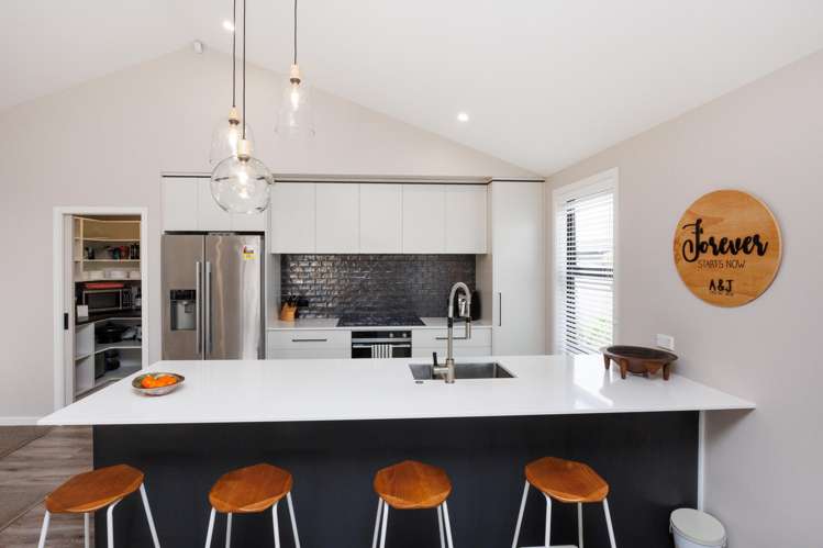 4 Sardinia Grove Fitzherbert_7