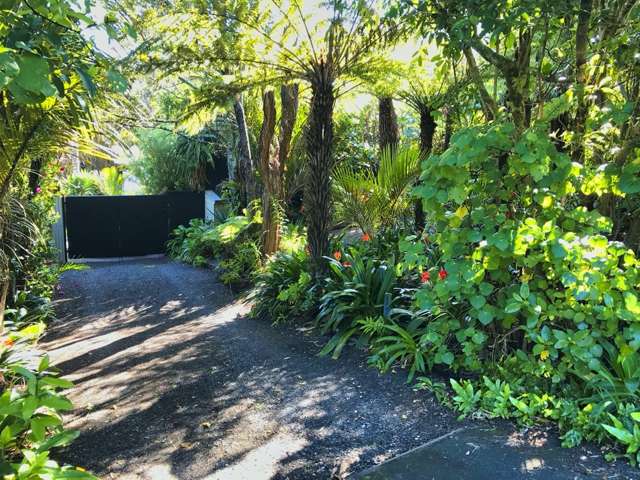 5 Rayner Road Piha_4